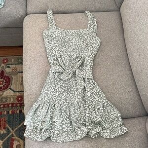 Beautiful Spring/Summer Mini Dress